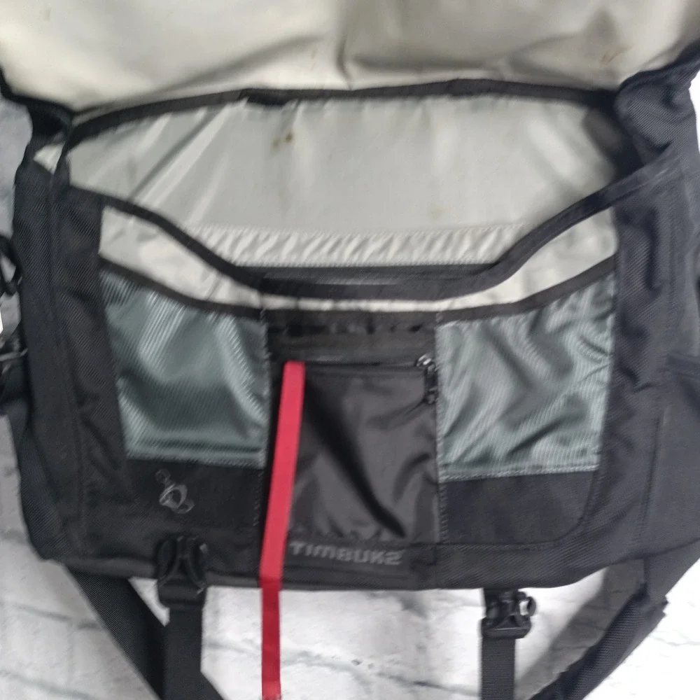 Timbuk2 Classic Messenger Bag Black Ballistic Nylon Laptop Commuter Bag s12